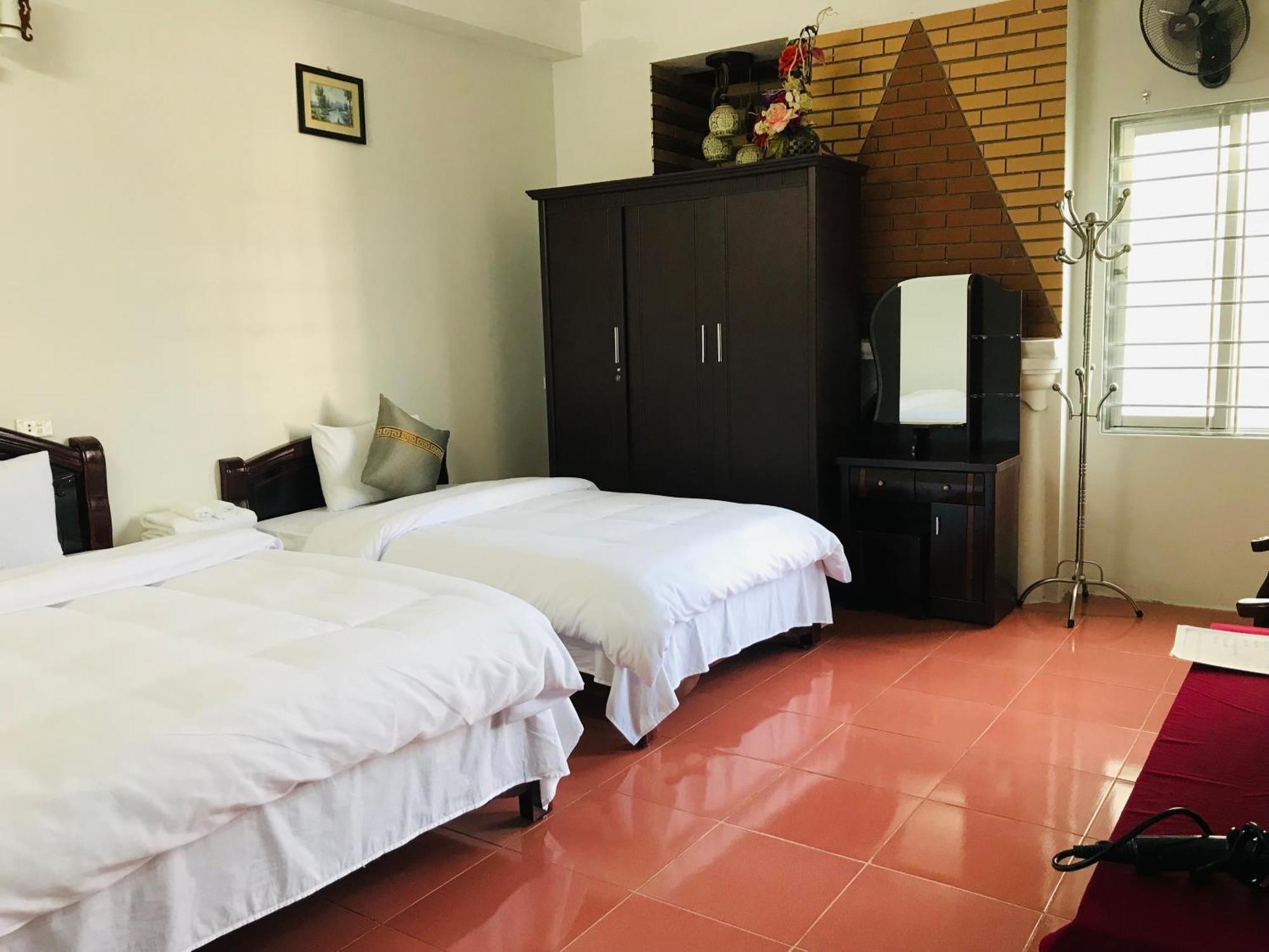 באק הא Anh Anh Hotel מראה חיצוני תמונה