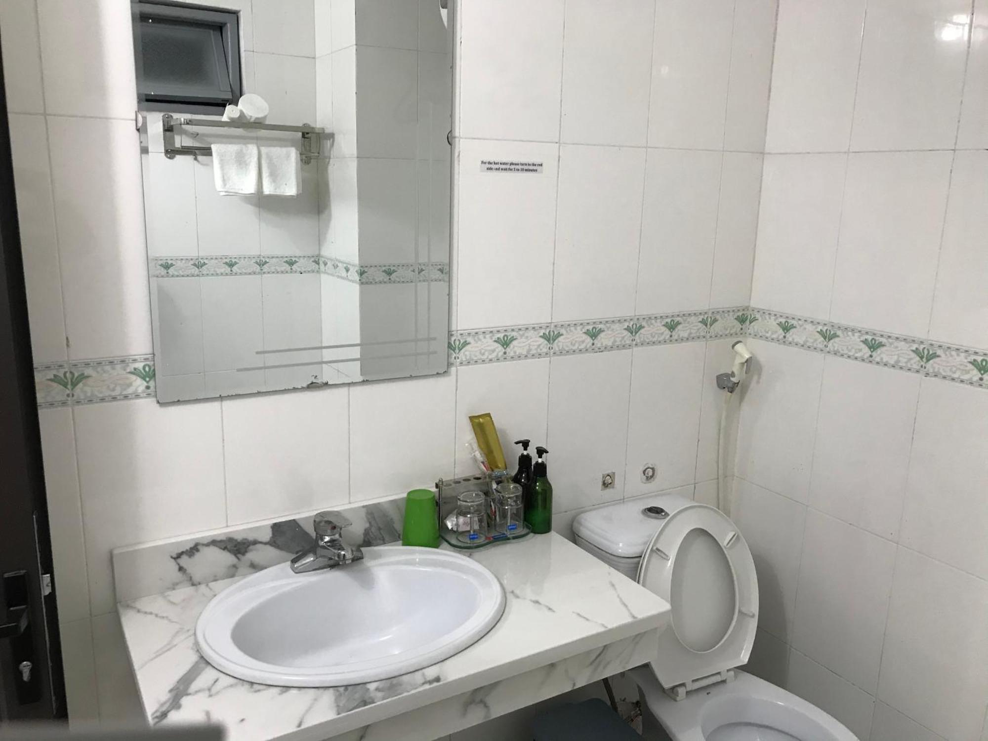 באק הא Anh Anh Hotel מראה חיצוני תמונה