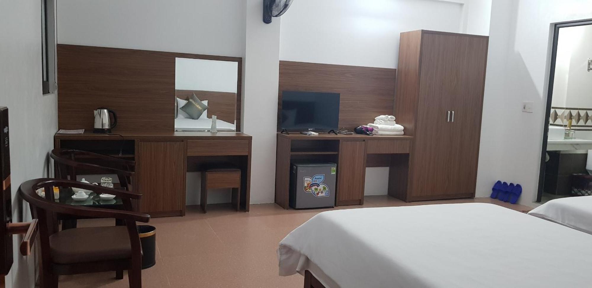 באק הא Anh Anh Hotel מראה חיצוני תמונה