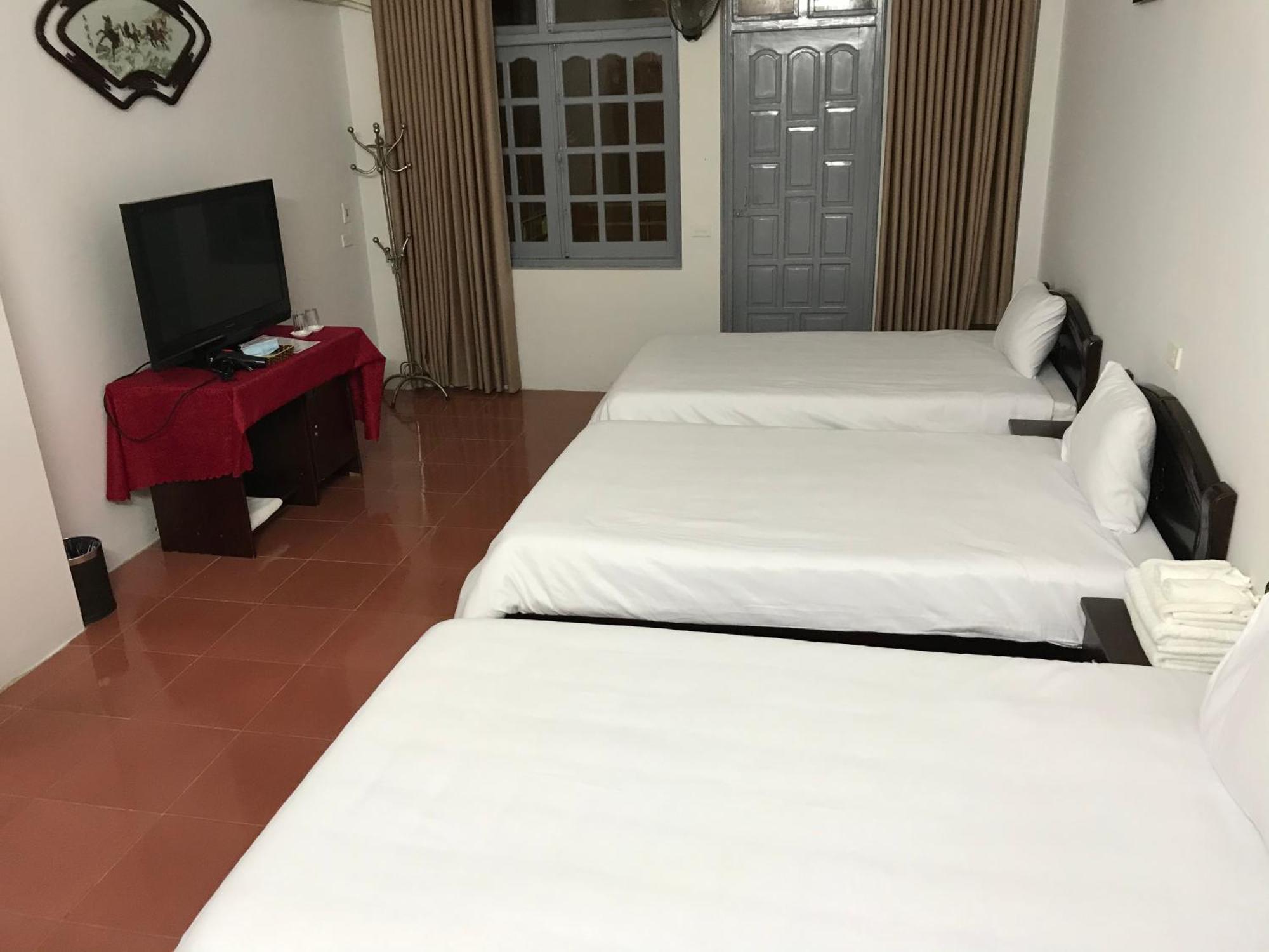 באק הא Anh Anh Hotel מראה חיצוני תמונה