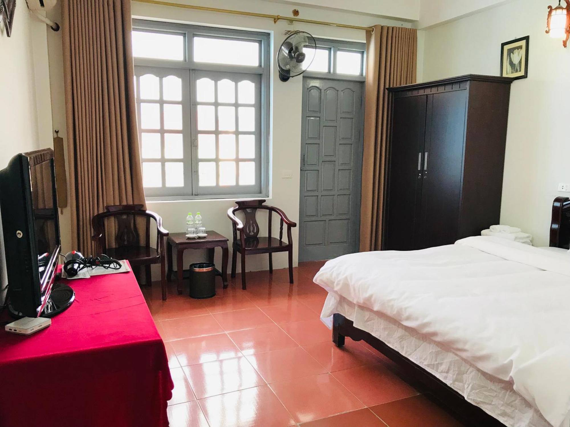 באק הא Anh Anh Hotel מראה חיצוני תמונה