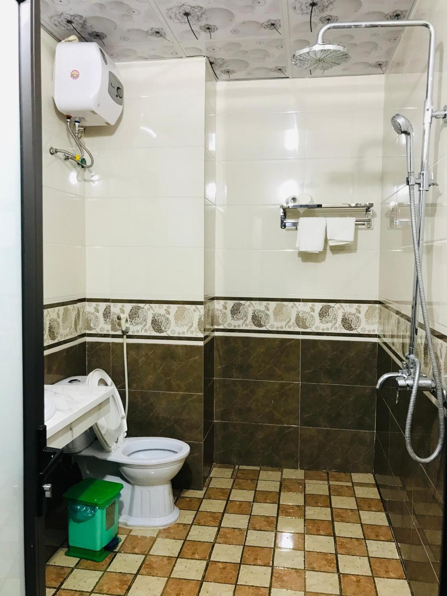 באק הא Anh Anh Hotel מראה חיצוני תמונה