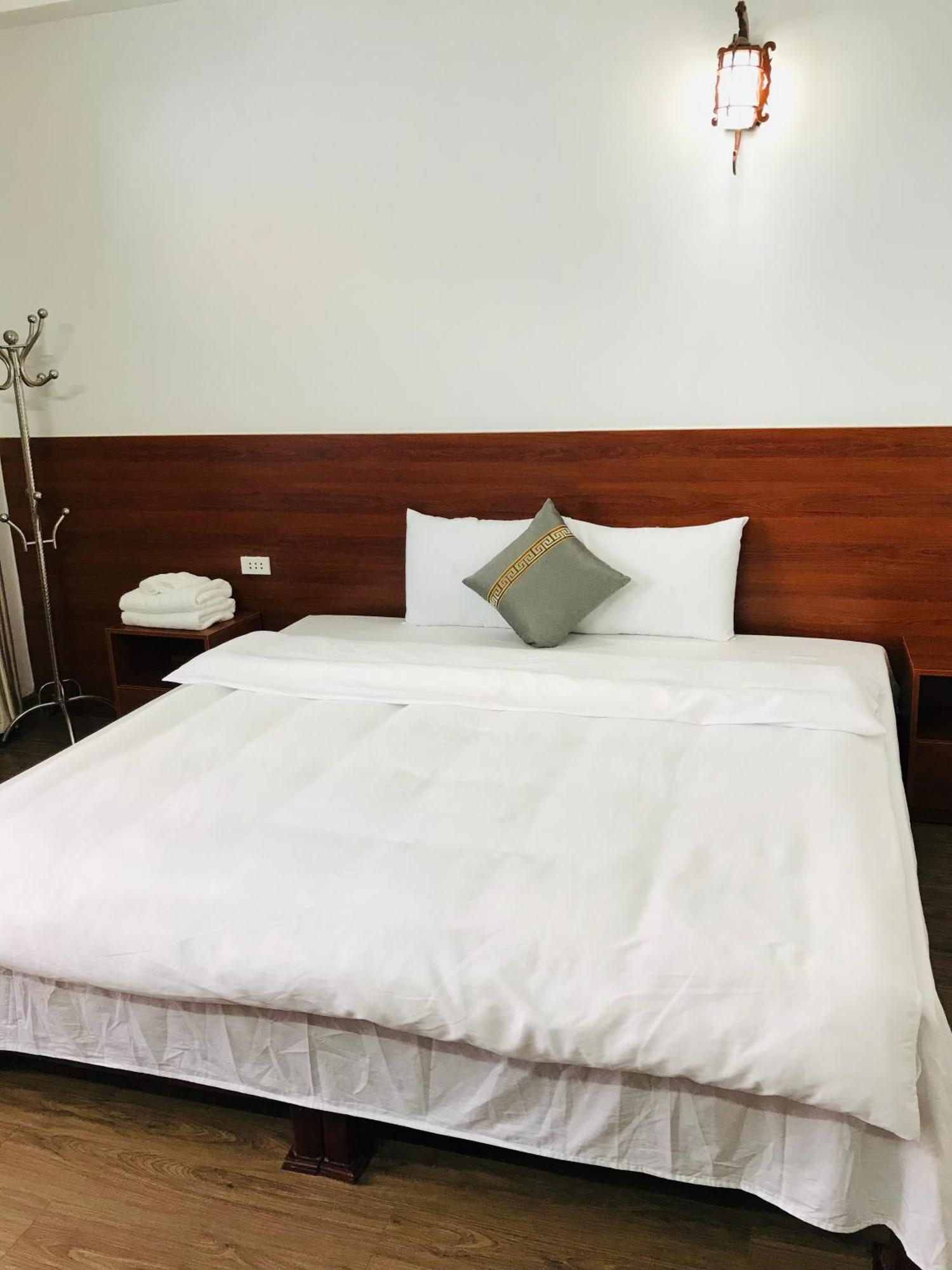 באק הא Anh Anh Hotel מראה חיצוני תמונה