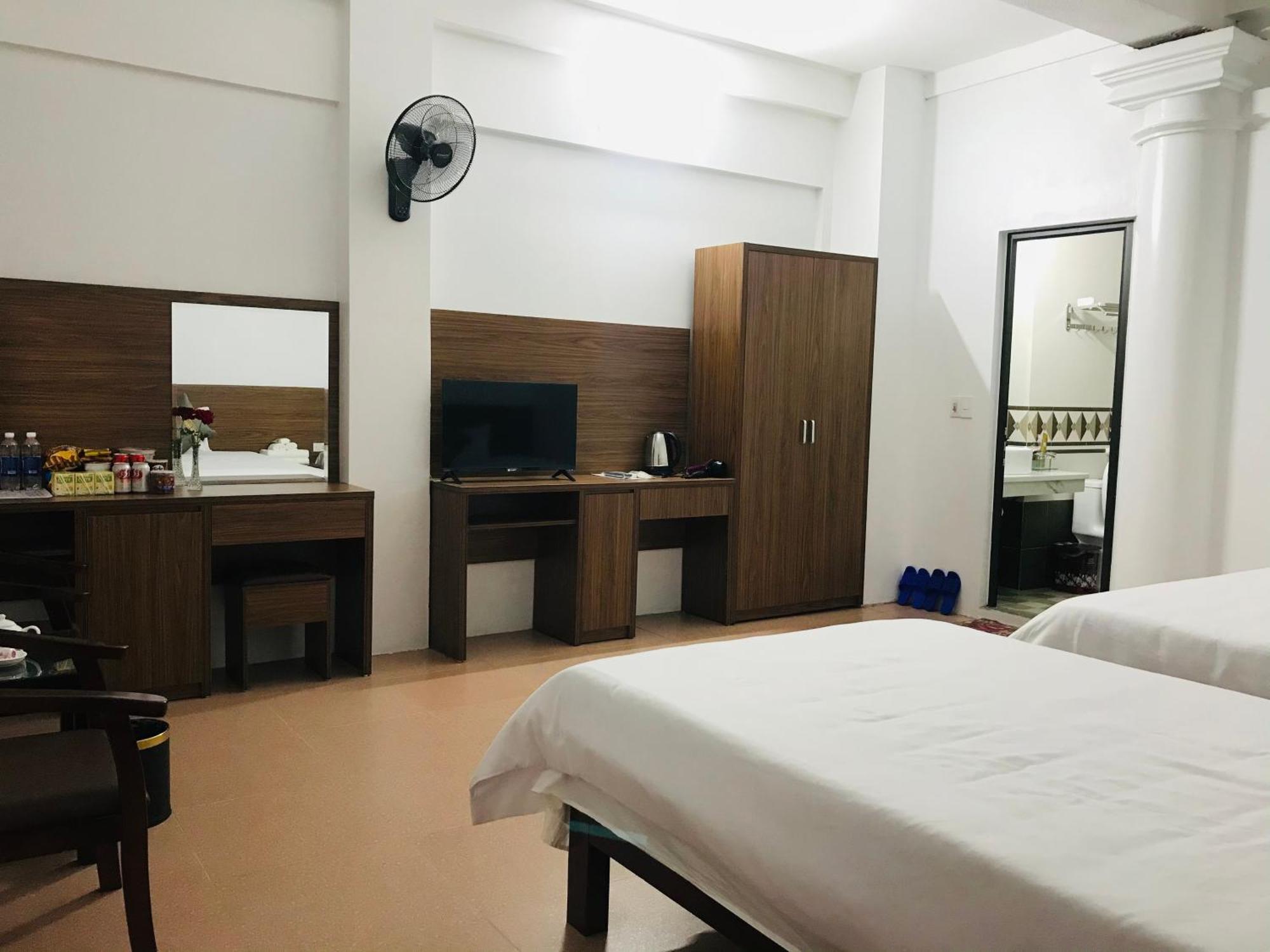 באק הא Anh Anh Hotel מראה חיצוני תמונה