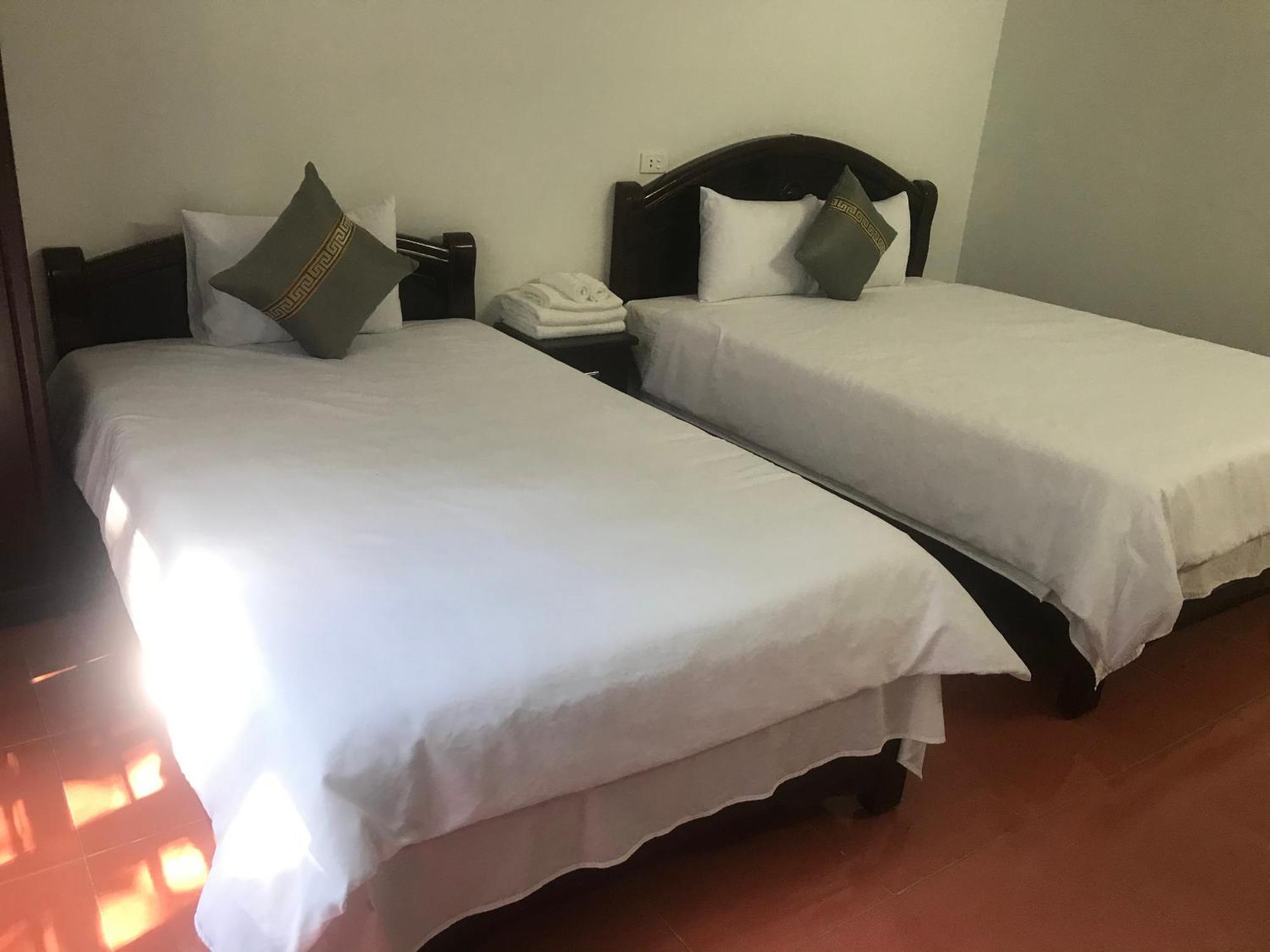 באק הא Anh Anh Hotel מראה חיצוני תמונה